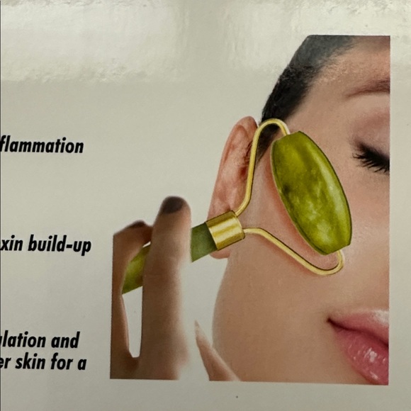 Wonder Jade Roller - Picture 3 of 3